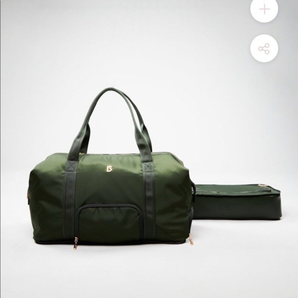 ISO buffbunny game changer duffle bag!!